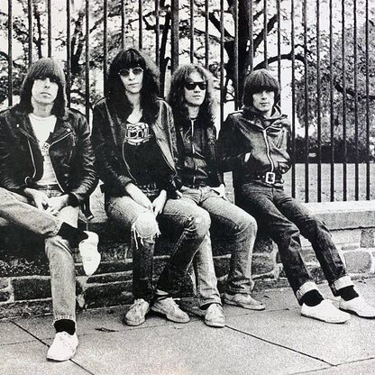 RAMONES LP Leave Home (with insert)
