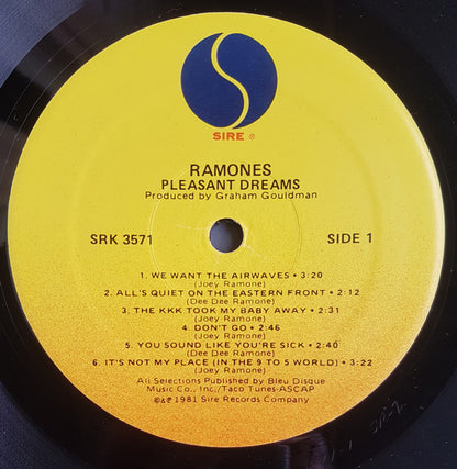 Ramones ‎– Pleasant Dreams - LP - Sire ‎– SRK 3571 - Vinyl Near Mint / Cover Very Good (M-/VG+)