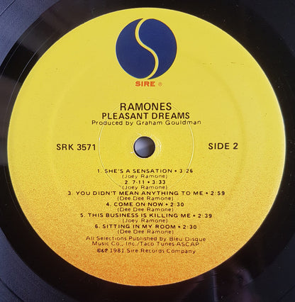 Ramones ‎– Pleasant Dreams - LP - Sire ‎– SRK 3571 - Vinyl Near Mint / Cover Very Good (M-/VG+)